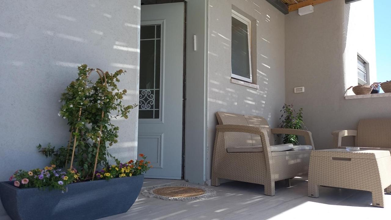 בין הר ובין ים Apartment Avnat Luaran gambar