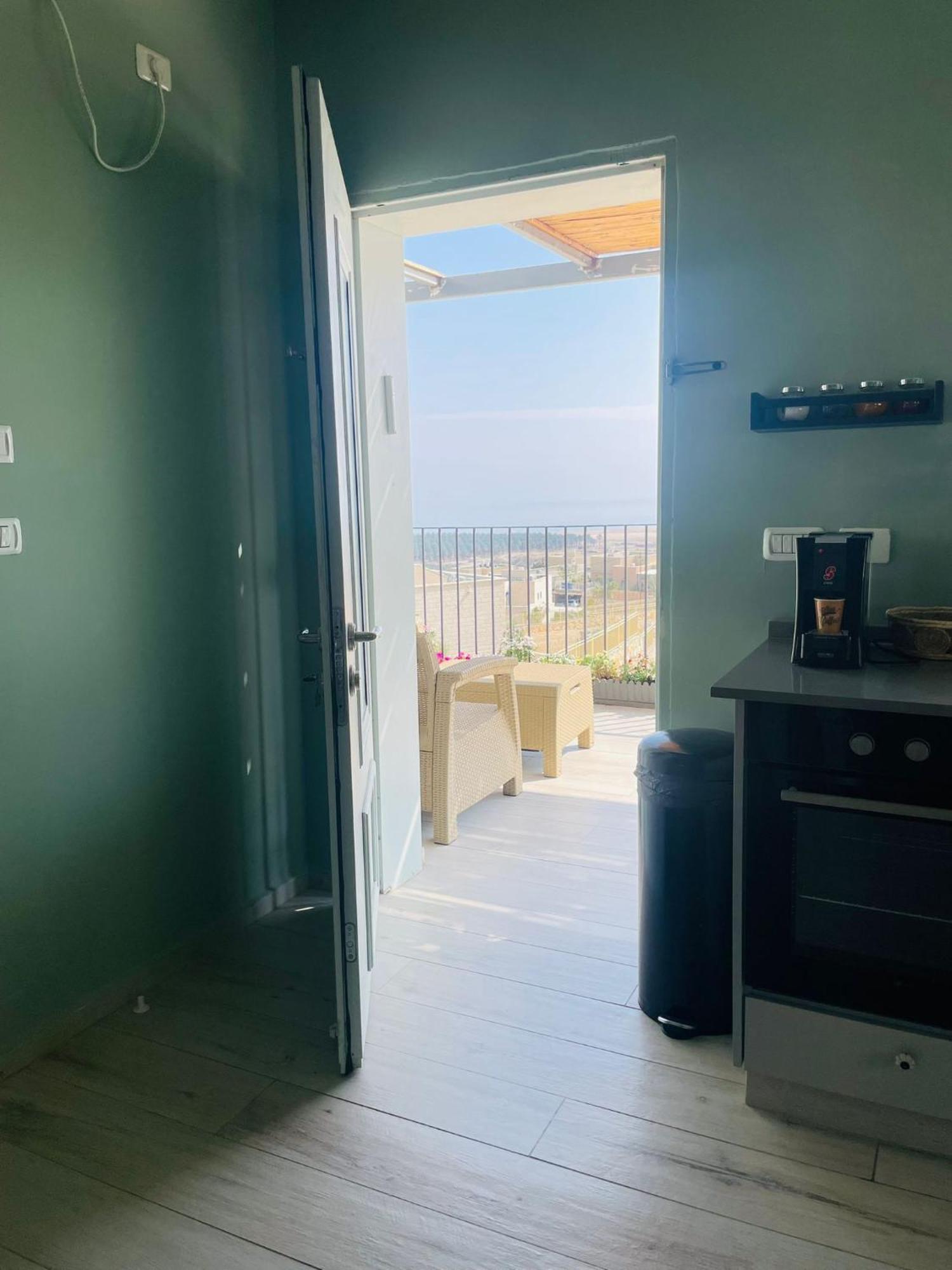 בין הר ובין ים Apartment Avnat Luaran gambar
