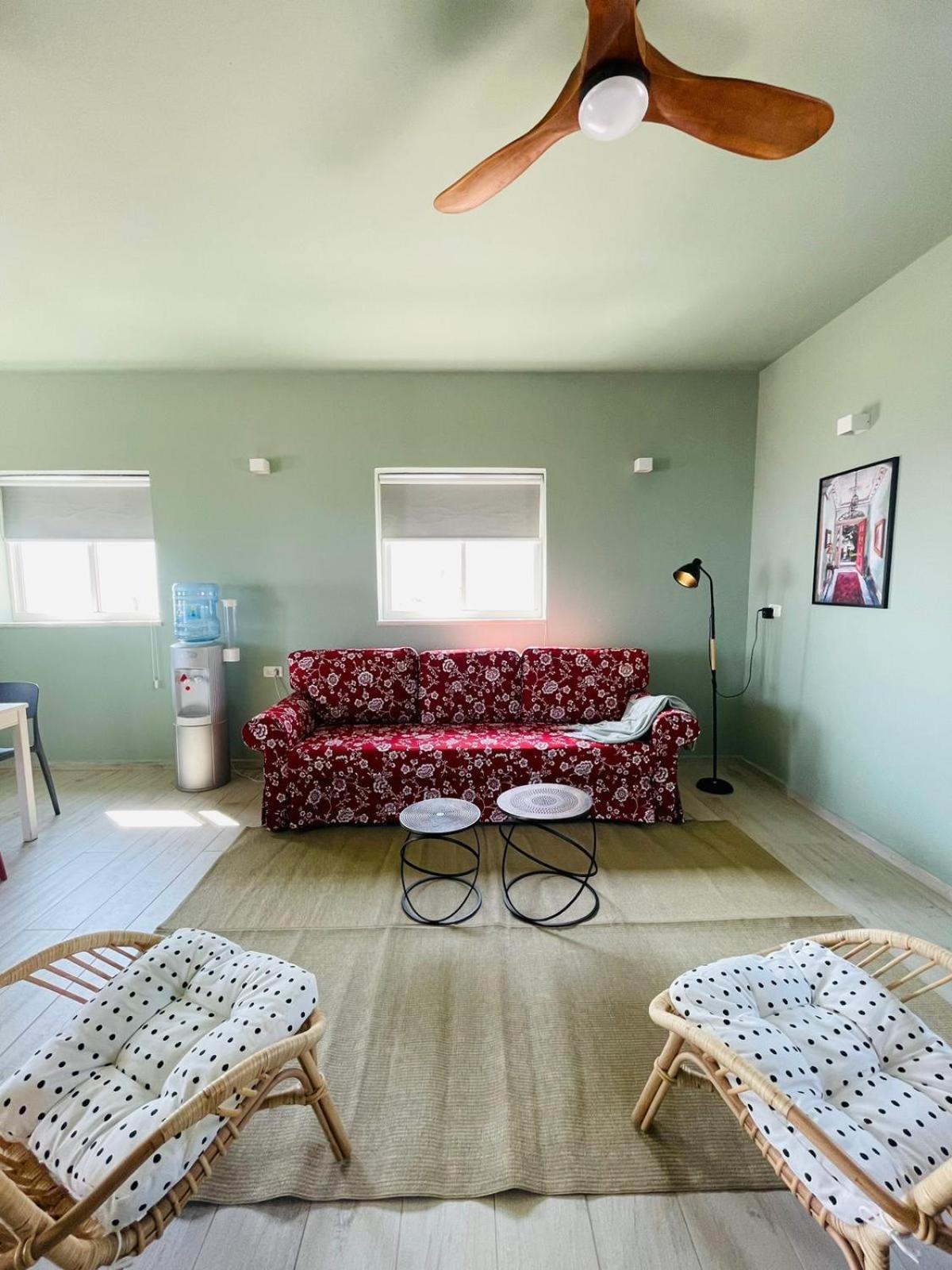 בין הר ובין ים Apartment Avnat Luaran gambar